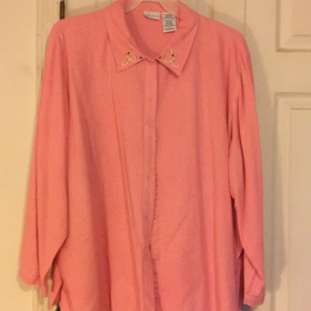 Women’s Blouse